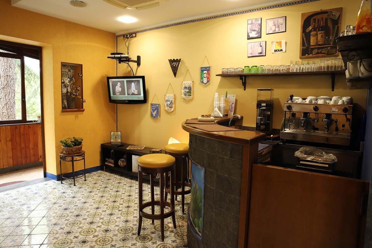 Hotel Alle Pendici نيكولوسي المظهر الخارجي الصورة